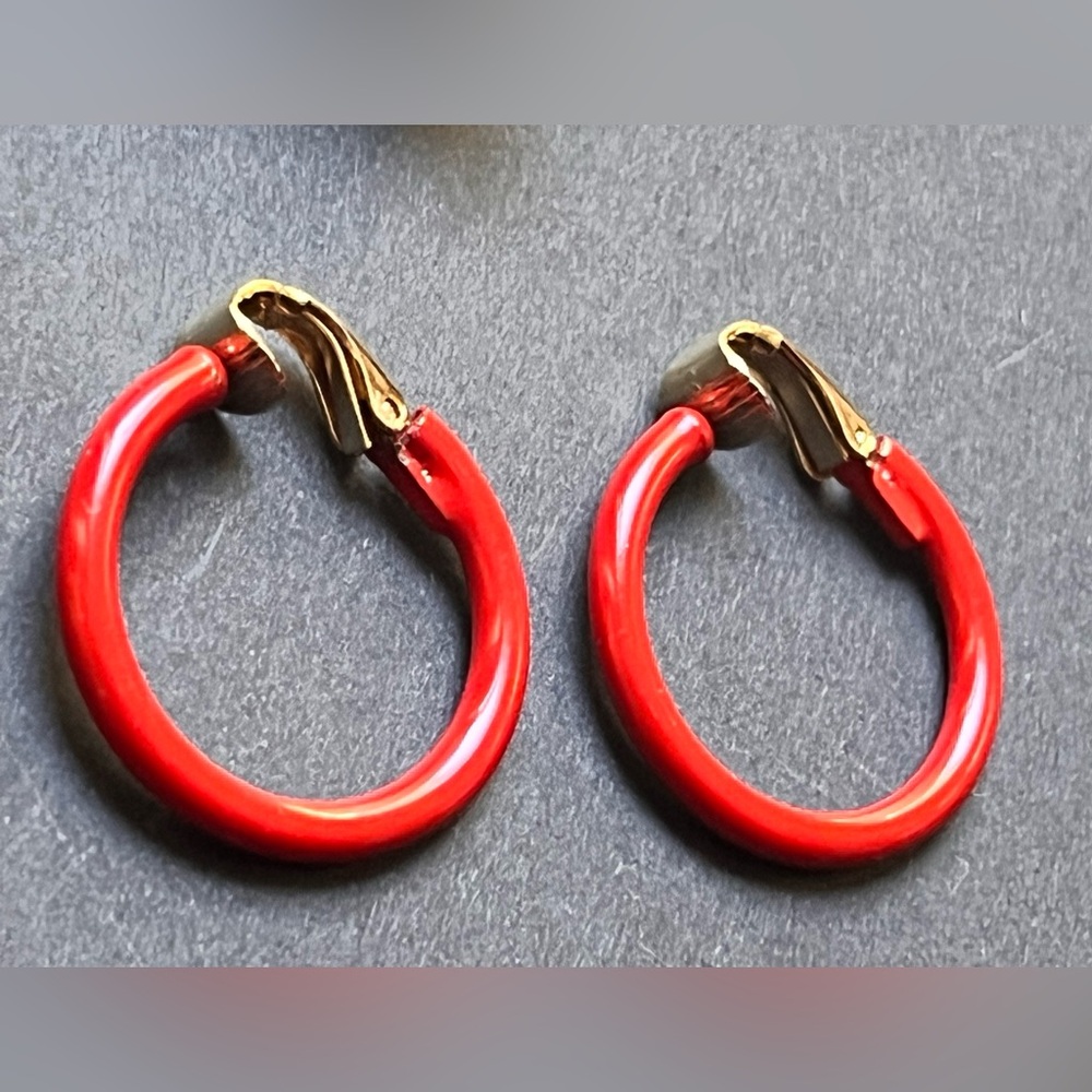 Signed Vintage L.H. Segal California Red and Gold-Tone Hoop Clip-On Earrings